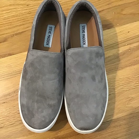 steve madden suede slip on